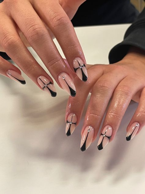 gems goth nails almond Gel Nails French, Unghie Sfumate, Bright Summer Nails, Edgy Nails, Grunge Nails, Her Nails, Cute Summer Nails, Nails 2024, Girls Nails