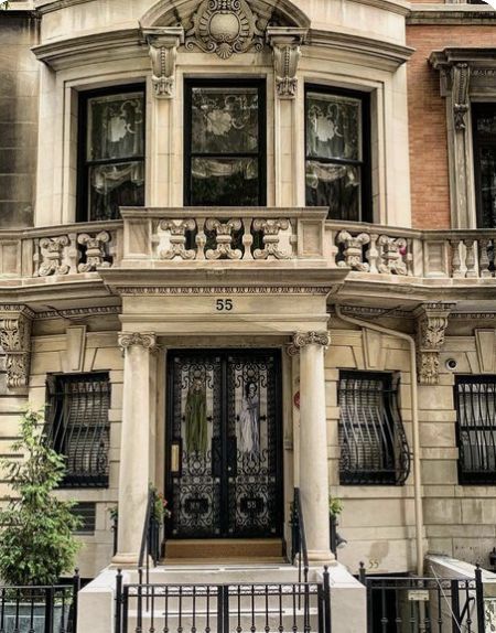 Upper East Side New York, East Side New York, New York Townhouse, Nyc Townhouse, Apartment Exterior, London Townhouse, Image Swag, London House, Upper East Side