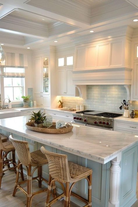 Coastal Kitchen Design, Coastal Kitchen Decor, Beach Kitchens, Beach House Kitchens, Dream Life House, Kitchen Decor Ideas, Beach House Interior, Coastal Kitchen, Farmhouse Style Kitchen