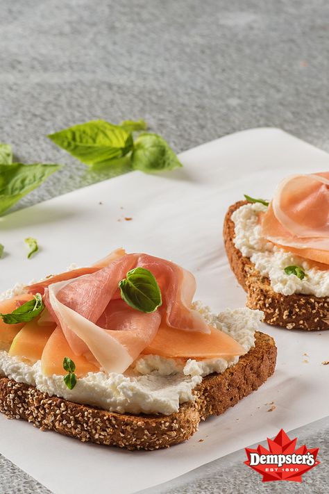 Open Sandwich, Multigrain Bread, Sandwich Ideas, Open Faced Sandwich, Gourmet Snacks, Multigrain, Coffee House, Melon, Sandwiches