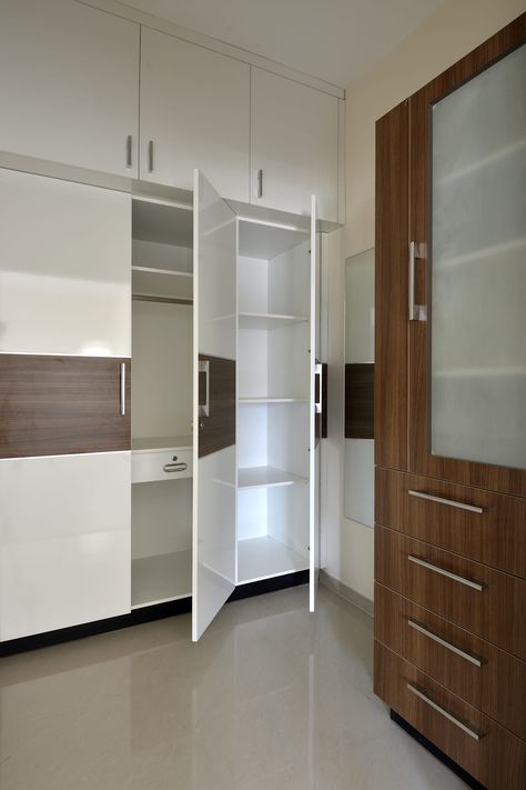 Image 4 of wardrobe 2 atom interiors dressing roomwardrobes & drawers white | homify White Cupboards Bedroom, Indian Bedroom Design, Bedroom Wardrobe Ideas, Three Door Wardrobe, White Cupboards, Ikea Wardrobe, Indian Bedroom, Corner Wardrobe, Bedroom Cupboards