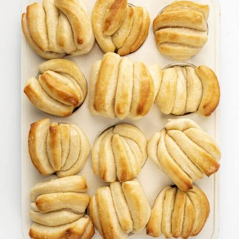 Butterflake Rolls - i am baker Easy Rolls Recipe, Butterflake Rolls, Butter Roll Recipe, Pull Apart Rolls, Rolls Rolls, Rolls From Scratch, No Carb Bread, Butter Rolls, Butter Shortbread Cookies