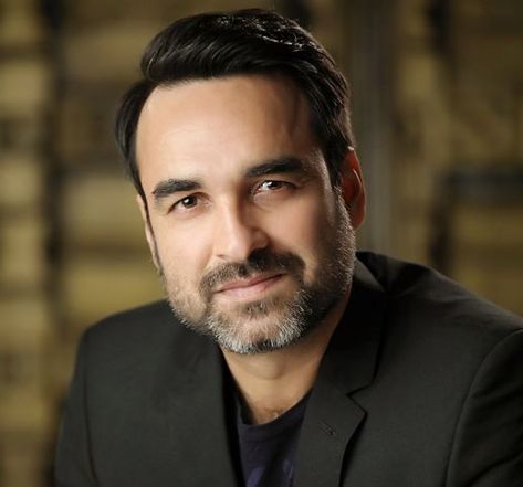 Pankaj Tripathi, Hindi Web Series, Emotional Status, Hindi Movie Song, Latest Hindi Movies, People Faces, Realistic Sketch, Age Photos, Bollywood Photos