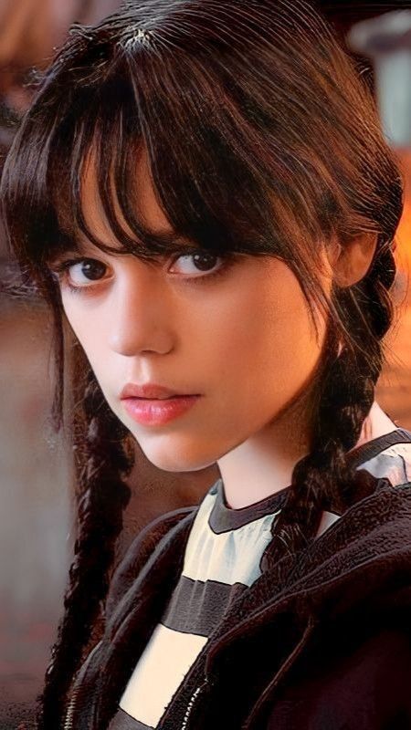 Wednesday Bangs, Jenny Ortega, Jenna Ortega Wednesday Addams, Jena Ortega, Wednesday Jenna, Jenna Ortega Wednesday, Physical Media, Emma Myers, Adams Family