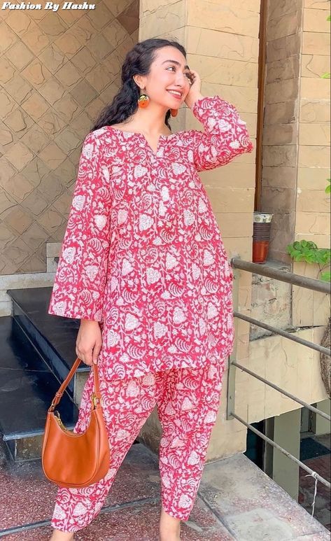 Top Trendy Short Frock Narrow Salwar 2023 new collection Aesthetic Eid, Lawn Designs, Ruffled Tops, Prachi Desai, Short Frock, Salwar Dress, Polka Dot Maxi Dresses, Desi Fashion Casual, Beautiful Pakistani Dresses