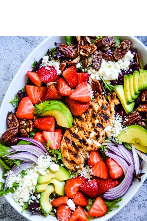 Candy Pecans, Strawberry Fields Salad, Strawberry Feta Salad, Salad Taco, Salad Macaroni, Strawberry Feta, Strawberry Chicken Salad, Grilled Chicken Strips, Salad Kale