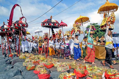 Nyepi Bali, Hindu New Year, Day Of Silence, West Sumatra, Bali Hai, Pretty Bike, Rice Terraces, Festival Inspiration, Unique Hotels