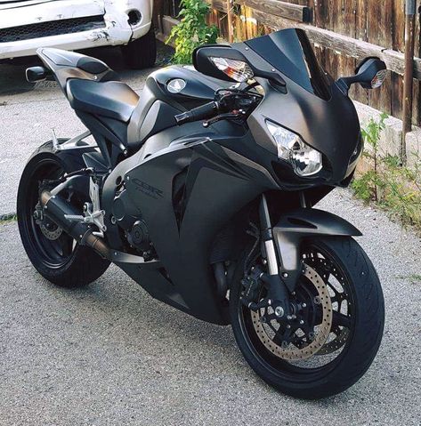 2010 Honda CBR 1000RR black matte Honda Cbr 1000rr, Cbr 1000rr, Custom Sport Bikes, Honda Bikes, Honda Cbr 600, Honda (motorcycle), Yamaha R1, Sport Motorcycle, Cbr 600