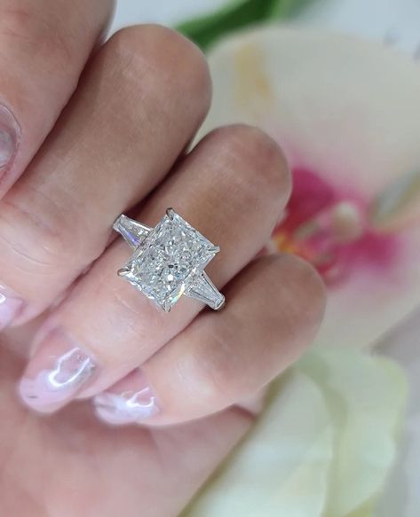 Large Diamond Rings, Radiant Diamond Engagement Rings, Radiant Cut Engagement Ring, Radiant Diamond Rings, Baguette Engagement Ring, Radiant Cut Engagement Rings, 3 Stone Ring, Radiant Engagement Rings, 3 Stone Rings