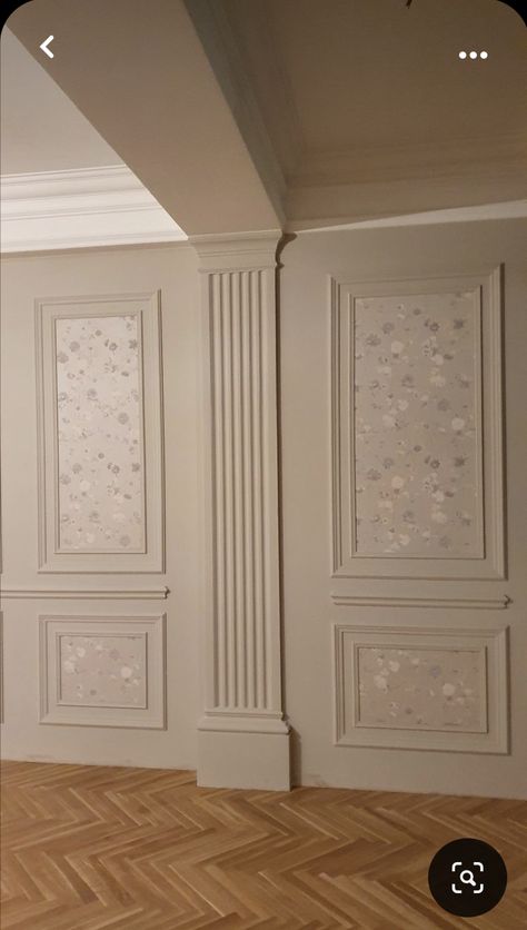 Pillar Panelling Designs, Column Panelling Design, Modern Wall Moulding Design Living Room, Pillar Moulding Design, Wall Moulding Wallpaper, Column Molding, Interior Pillars, Wall Molding Design, Living Room Wall Designs