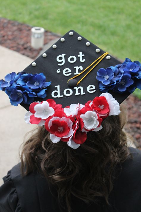 Graduation Cowboy Hat, Graduation Cap Designs Softball, Step Brothers Graduation Cap, Cowboy Graduation Cap, The Spins Graduation Cap, Cowgirl Graduation Cap, Country Grad Cap Ideas, Country Graduation Cap Designs, Country Grad Caps