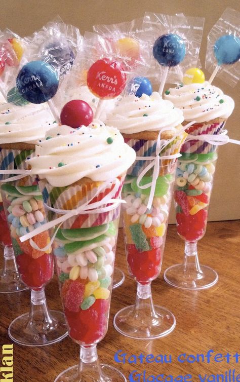 Sweet Factory, Cake Vanilla, Confetti Cake, Vanilla Icing, Candyland Party, Candy Table, Candy Bouquet, Birthday Treats, Party Treats