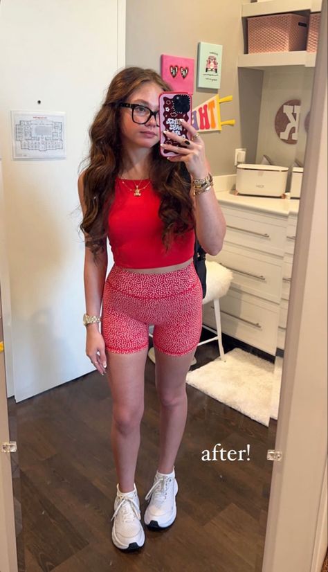 Kaitlyn Johnson Outfits, Kaitlyn Bell Makeup, Kaitlin Johnson, Kaitlyn Ka Icon, Kaitlyn Johnson Grwm, Kaitlyn Johnson, Kalynn Koury Selfie, Kaylnn Koury And Weston, Cheer Bag