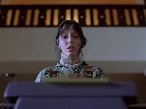 Shelley Duvall in front of an Adler Typewriter in "The Shining" Real Horror, Septième Art, The Boogeyman, Movie Shots, Film Inspiration, Jack Nicholson, Stanley Kubrick, The Shining, Film Serie