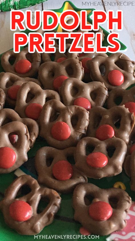 Rudolph the Red Nose Reindeer Pretzels- christmas dessert or treats to make! Fun christmas dessert for kids to help make. Cute little xmas treats using pretzels. So easy! Rudolph The Red Nosed Reindeer Snacks, Christmas Dessert For Kids, Reindeer Pretzels, Christmas Desserts To Make, Pretzels Christmas, Rudolph Party, Claymation Christmas, Christmas Bars, Christmas Desserts Kids