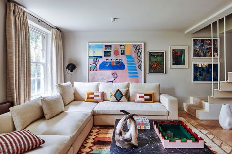 A family home full of art and colour Art Over Couch, Colour Sofa, Bold Living Room, London House, Big Art, Interior Design Art, Interior Design Firms, Beautiful Interiors, House Inspiration