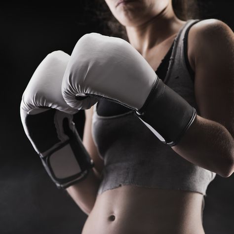 Total-Body Boxing Cardio Workout from Everybody Fights Cardio Boxing Workout, Full Body Cardio Workout, Benefits Of Cardio, Cardio Kickboxing, Cardio Boxing, Gym Trainer, Ripped Abs, Best Cardio Workout, Body Condition