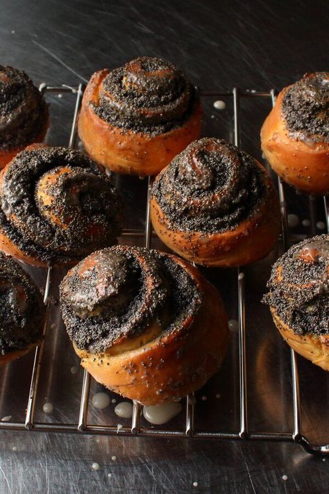 Polish Poppy Seed Rolls | "A real Polish poppy seed roll is actually baked in a loaf, then sliced and served, but here I tried to do individual rolls instead, as well as tweak a few other things. So, while not 100% authentic, these were 100% amazing." #bread #breadrecipes #bakingbread Polish Bread, Poppyseed Roll Polish, Poppy Seed Rolls, Poppy Seed Pastry, Lemon Poppy Seed Rolls Recipe, Polish Poppy Seed Roll Recipe, Polish Poppy Seed Roll, Poppy Seed Filling, Seeded Bread Recipes