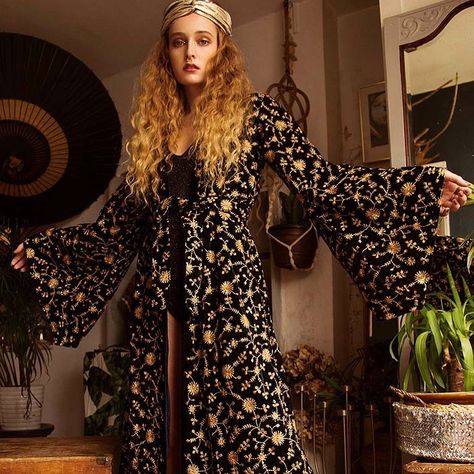 The Hippie Shake on Instagram: “Who’s excited for the return of our ‘Her Majesty’ Kimonos in a few weeks? Head to the link in our bio to sign up to the waiting list and be…” Dark Hippie Outfits, The Hippie Shake, Dark Hippie, Boho Witch, Pink And Burgundy, Kimono Outfit, Velvet Kimono, Embroidered Kimono, Witch Fashion