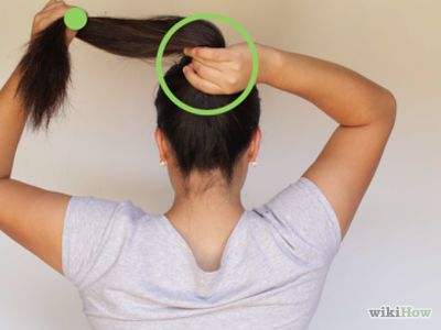 How to Put Your Hair Up with a Jaw Clip -- via wikiHow.com Jaw Clip Hairstyles, Curly Hair Up, Two Ponytails, Jaw Clip, Formal Hair, Best Clips, Hair Clamps, Clip Hairstyles, Hair Pulling