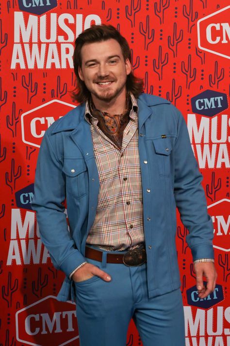 Best Country Singers, Pretty Shorts, Morgan Wallen, Cute N Country, Country Men, Country Stars, Country Music Singers, Boys Playing