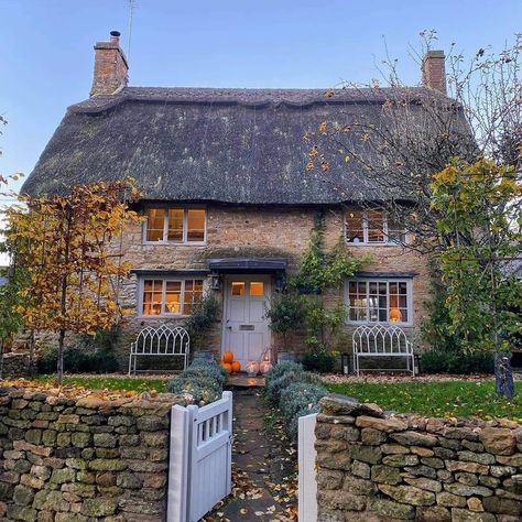 Cottagecore Pumpkin, English Cottage Exterior, Rosehill Cottage, Cozy Window Nook, Cotswold House, Cotswold Cottage, Cotswolds Cottage, Pumpkin Garden, English Country Cottage