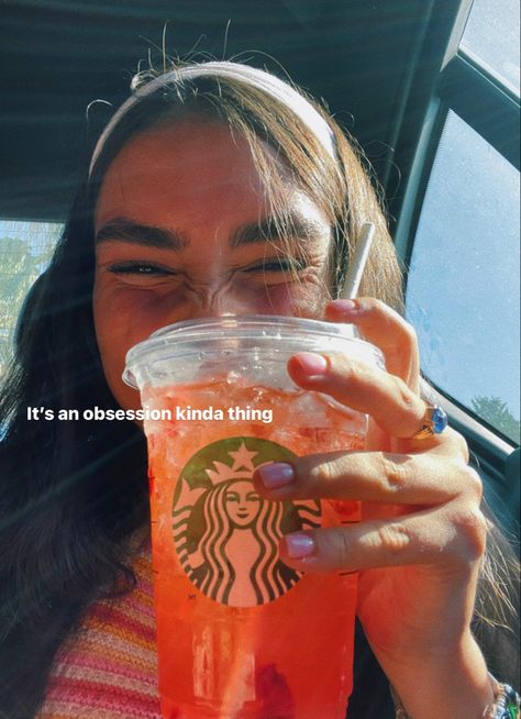 Juice Captions Instagram, Coffee Captions Instagram, Starbucks Bottles, Starbucks Strawberry, Streak Ideas, Strawberry Drinks, Food Captions, Starbucks Lovers, Snap Streak