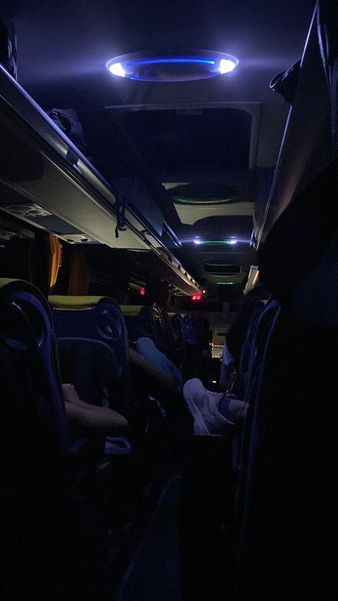 Bus Ride Aesthetic Night, In The Bus Aesthetic, Night Bus Travel Snap, Otobus Story, Night Bus Travel, Night Bus Aesthetic, Bus Travel Snap, Late Night Bus Ride, Bus Ride Aesthetic