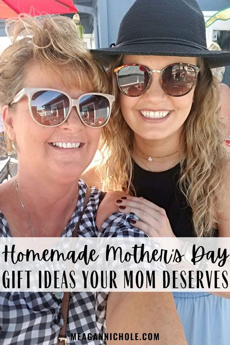 Homemade Mother's Day gifts don't have to suck! These are actually good ideas! Unique Homemade Gifts, Easy Diy Home Projects, Homemade Holiday Gifts, Homemade Mothers Day Gifts, Easy Diy Christmas Gifts, Handmade Birthday Gifts, Creative Diy Gifts, Budget Home Decorating, Cheap Crafts