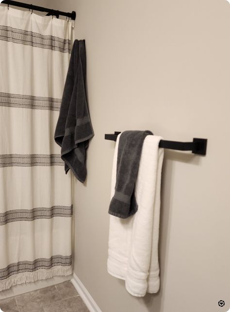 Black Bathroom Towel Holder, Black Bathroom Towel Bar, Black Towels Bathroom Decor, Towel Bars In Bathroom Ideas, Black Shower Curtain Rod, Towel Bars In Bathroom, Wood Towel Bar, Shower Towel Hooks, Matte Black Bathroom Accessories