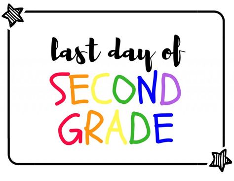 Last Day of School Signs with Free Printable | Simply Bessy Scrapbook Sayings, Printable Signs Free, Last Day Of School Sign, Printable School, Yearbook Ideas, School Signs, Free Printable Worksheets, End Of School, Teaching Activities