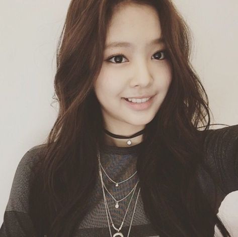 Blackpink Jennie Selfie, Jennie Selfie, Blackpink Debut, Jennie Kim Blackpink, Pre Debut, Jennie Lisa, Jena, Fan Fiction, Kim Jisoo