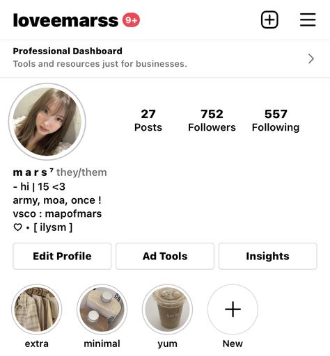 @ loveemarss on ig / aesthetic instagram kpop stan nayeon pfp brown theme brown aesthetic kpop instagram Kpop Insta Username Ideas, Daily Name Ideas, Usernames For Kpop Stans, Nayeon Username Ideas, Ig Profiles Aesthetic, Luvbot Kpop Brown, Instagram Kpop Theme, Bio Ideas Aesthetic Kpop, Kpop Bio Ideas Instagram