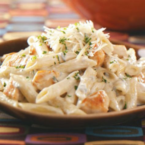 Gorgonzola Chicken, Chicken Gorgonzola, Pasta And Cheese, Creamy Pasta Dishes, Breakfast And Brunch, Fettuccine Alfredo, Think Food, Spaghetti Squash, Chicken Pasta