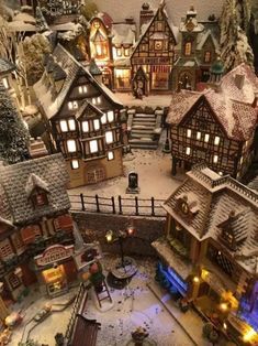 Powder Snow, Christmas Tree Village, Village Ideas, Lemax Christmas Village, Lemax Christmas, Diy Christmas Village, Idee Cricut, Christmas Village Houses, Dickens Village