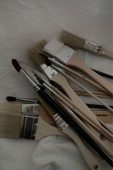 Brush / Novae Art Atelier 

Paint 🤍 

#painting #paint #art #artist #brush #aesthetic Painting Brushes Aesthetic, Painting Brush Aesthetic, Art Bussines Ideas, Fine Artist Aesthetic, Being Creative Aesthetic, Painting Tools Aesthetic, Paint Swatches Aesthetic, Art Business Aesthetic, Paint Brushes Aesthetic