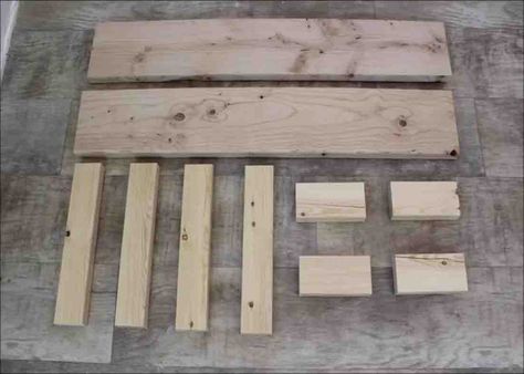 The wood cut for the DIY $15 bench Homemade Bench, Diy Wood Bench, Making A Bench, Simple Benches, Diy Bench Outdoor, Indoor Ideas, Bench Diy, Diy Bench, Kitchen Nook