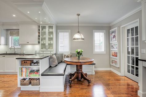 if seating at a peninsula doesn't work, use the adjoining space for dining with a banquette Kitchen Island With Bench Seating, New England Interior, Functional Kitchen Island, Breakfast Nook Table, Banquette Seating In Kitchen, Unique Kitchen Design, Kitchen Peninsula, Kitchen Transitional, Kitchen Banquette