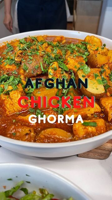 Mughal Recipes, Afghan Chicken Recipes, Afghan Chicken, Canned Crushed Tomatoes, Afghan Recipes, Cubed Chicken, Chicken Korma Recipe, Afghan Food Recipes, Famous Recipes