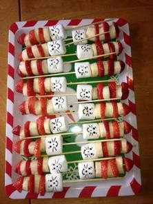 Dr Suess Sensory Bin Ideas, Dr Seuss Themed Snacks, Dr Seuss Snack Ideas, Dr Seuss Food Ideas, Dr Seuss Treats, Dr Suess Activities, Seuss Snacks, Dr Seuss Snacks, Class Snacks