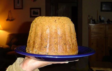 Steamed Pumpkin Pudding - Puddings Were Among the First Colonial Desserts Colonial Thanksgiving, Turkey Green Beans, Pilgrim Food, Steamed Pumpkin, Colonial Recipe, Waffle Cone Recipe, Medieval Recipes, Cooking Decorating, Cafeteria Food