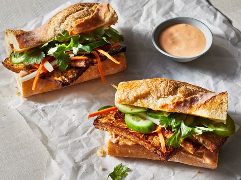 Cauliflower Sandwich, Quick Pickled Vegetables, Gallbladder Diet, Vietnamese Sandwich, Bahn Mi, Banh Mi Sandwich, Marinated Tofu, Cauliflower Bites, Vegan Lunches