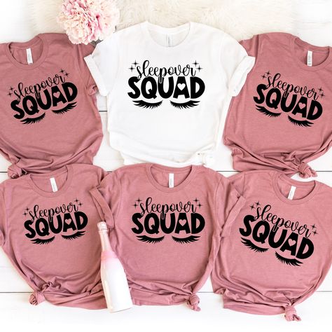 Birthday Party Sleepover, Sleepover Squad, Sleepover Outfit, Teen Birthday Party, Slumber Party Birthday, Party Sleepover, Sleepover Birthday Parties, Kids Spa, Girl Sleepover