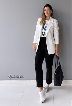 Winter Fall Outfits, White Blazer Outfits, Fashion Work Outfit, Job Clothes, Blazer Outfits Casual, Fall Transition Outfits, Work Wear Outfits, Business Outfits Women, Casual Outfit Inspiration