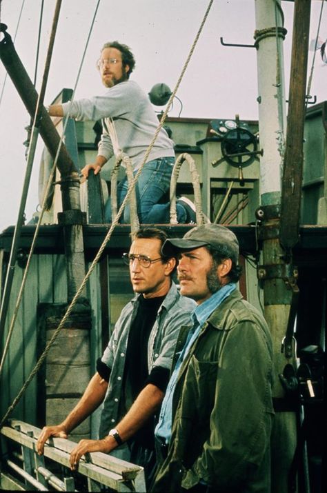 Richard Dreyfus, Roy Scheider and Robert Shaw in Jaws 1975 Jaws Film, Roy Scheider, Robert Shaw, Gena Rowlands, Richard Dreyfuss, Jaws Movie, Michelangelo Antonioni, Marcello Mastroianni, Pet Sematary