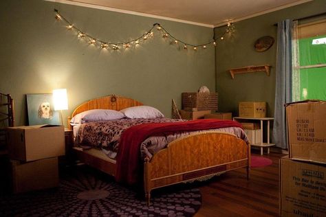 Twilight House, Meg Griffin, Relaxing Bedroom, Bella Swan, Edward Cullen, House Room, The Twilight Saga, Room Inspiration Bedroom, Room Ideas Bedroom