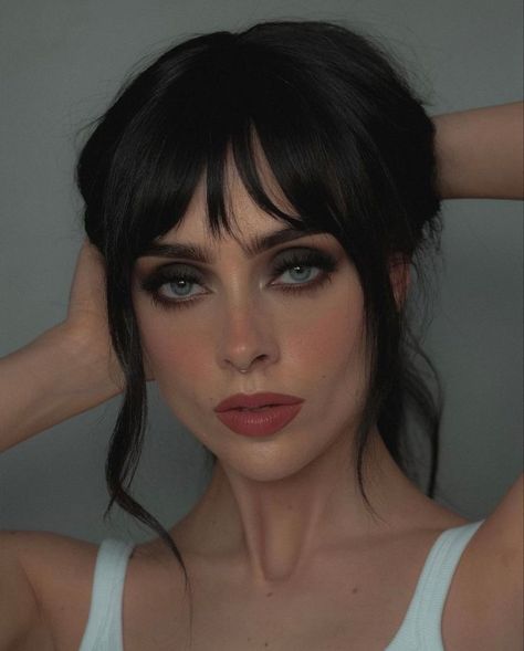 Goth Wedding Makeup Looks, Goth Bride Makeup, Soft Grunge Wedding Makeup, Alt Wedding Makeup, Goth Glam Bridal Makeup, Vintage Goth Makeup Looks, Goth Wedding Makeup, Goth Bangs, Pinup Goth