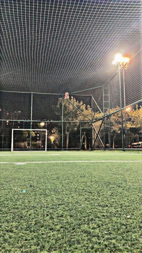 Turf Football Ground Night, Football Turf Snapchat Story, Football Turf Aesthetic, Football Turf Snap, Football Instagram Story, Football Turf, Futsal Court, Waves Wallpaper Iphone, Grey Wallpaper Iphone