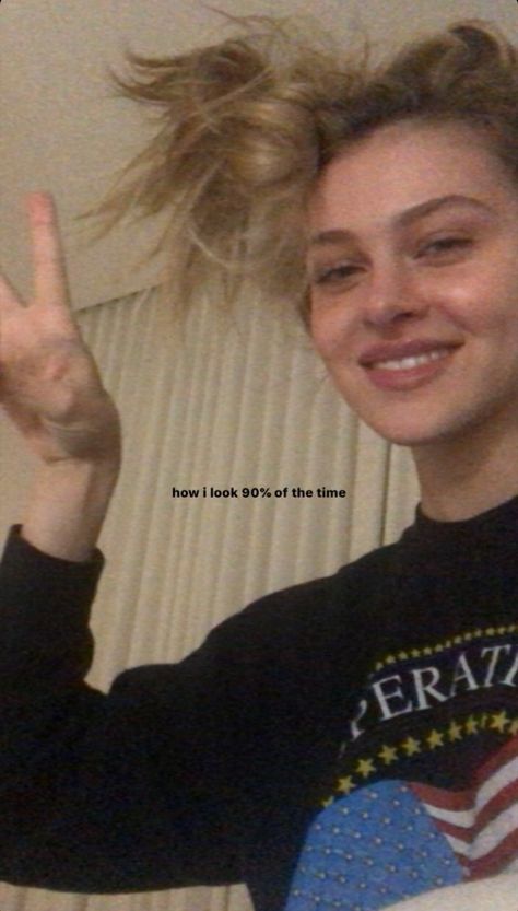 Nicola Anne Peltz, Funny Snapchat Pictures, Witty Instagram Captions, Nicola Peltz, Instagram Captions For Selfies, Instagram Captions Clever, Self Portrait Poses, Cute Instagram Pictures, Story Ideas Pictures