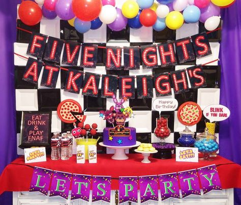 Epic Parties by REVO's Birthday / FNAF - Five Nights At Freddy's - Photo Gallery at Catch My Party Fnaf Cakes Birthdays, Five Nights At Freddy's Birthday, Pizza Party Decorations, Fnaf Cake, Fnaf Party, 9th Birthday Parties, 13th Birthday Parties, 10th Birthday Parties, 6th Birthday Parties